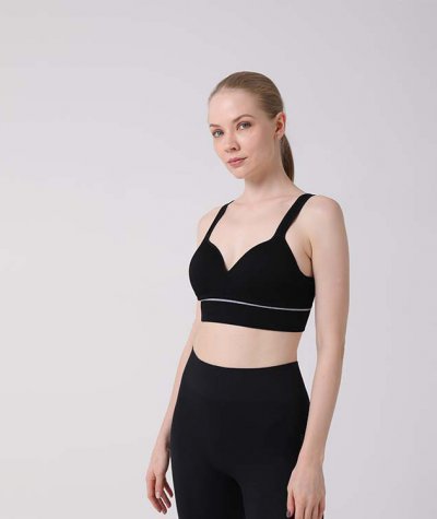 Seamless underwear